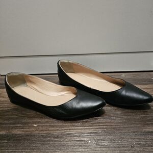 Sleek Black Leather Women's Loafers